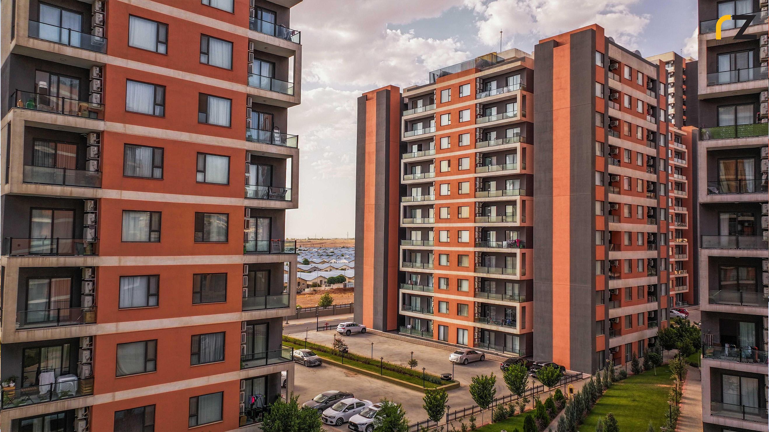 پێشەنگ تاوەرز