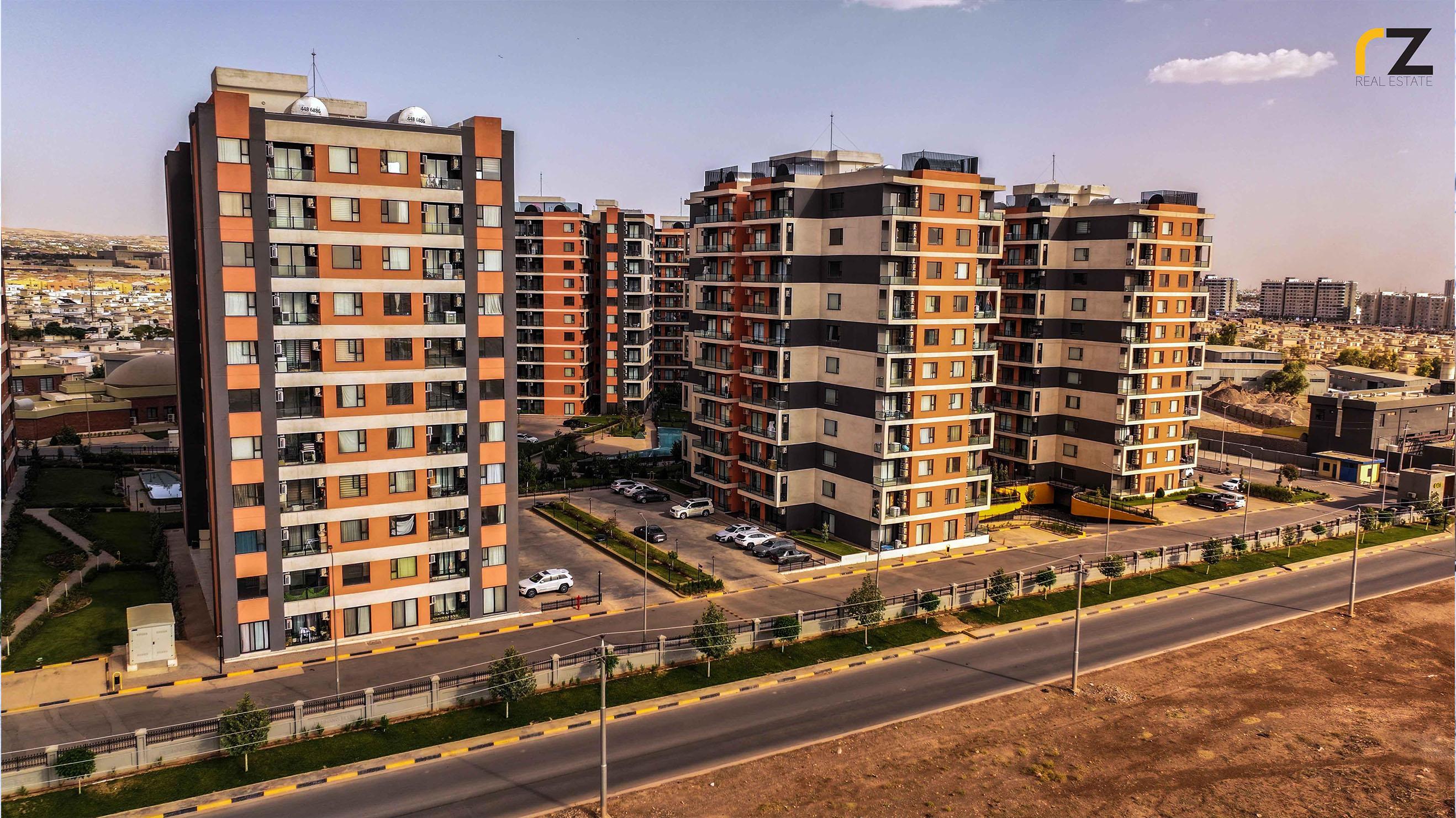 پێشەنگ تاوەرز